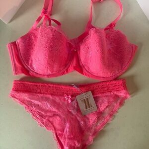 🎀 SAVAGE X FENTY Bra & Panty Set 🎀 NEW!